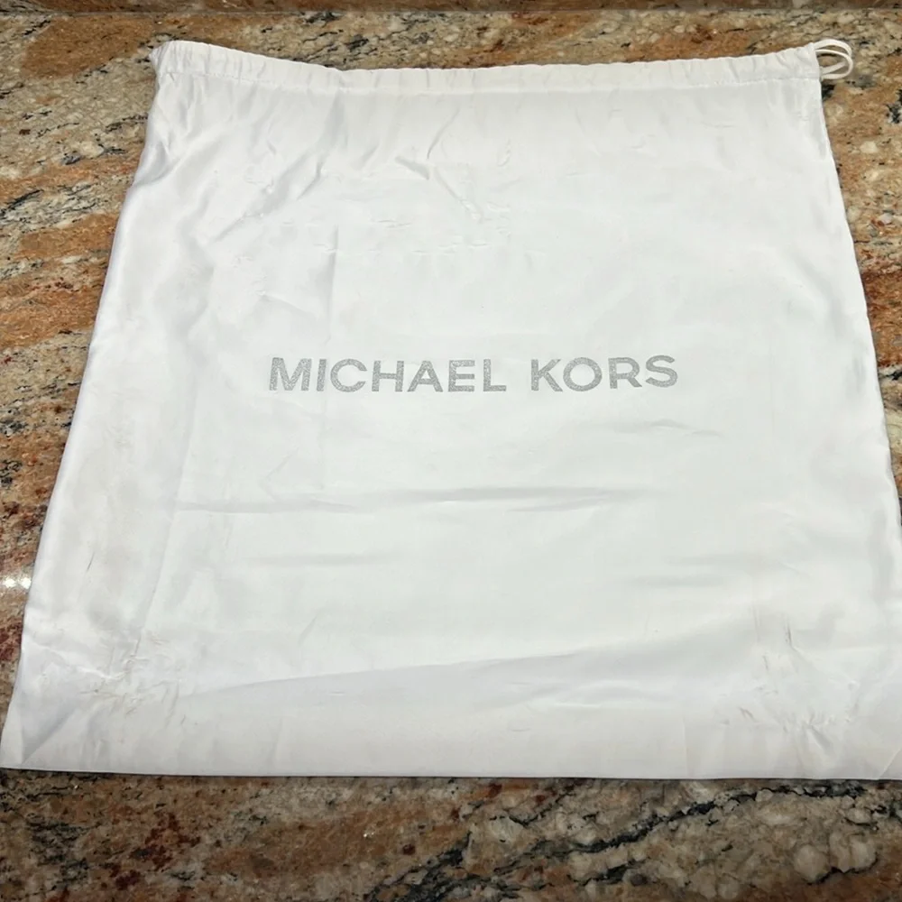 *NWT* Michael Kors Black Leather Emma Bag - Picture 14 of 16